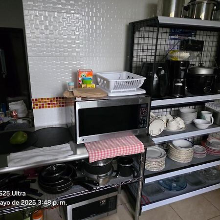 Hostal El Prado Панама Сити Екстериор снимка