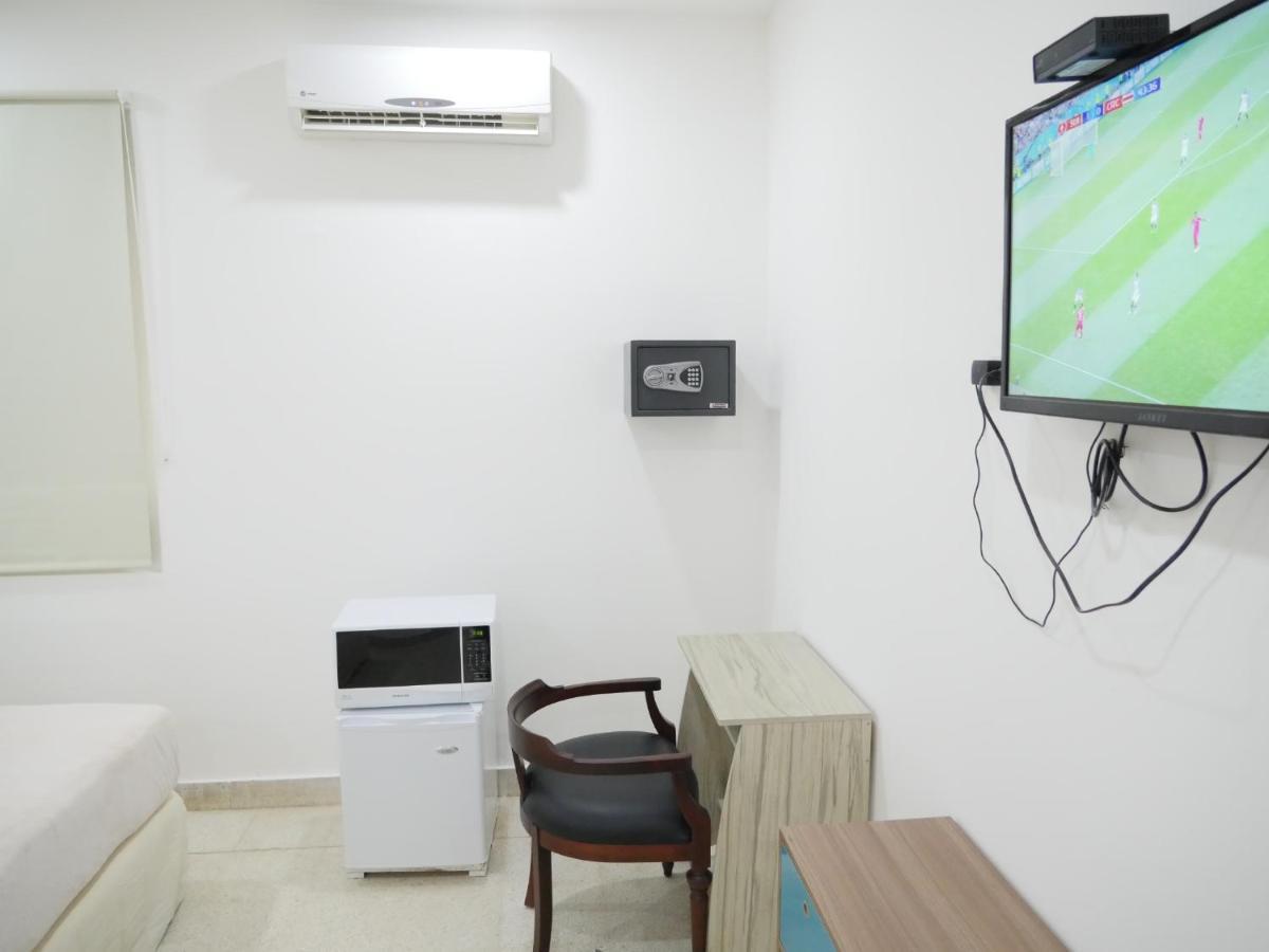 Hostal El Prado Панама Сити Екстериор снимка