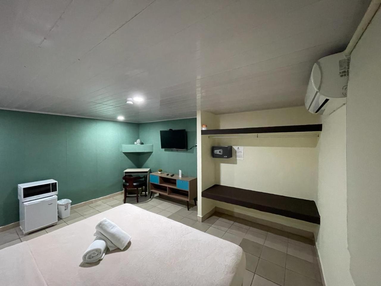 Hostal El Prado Панама Сити Екстериор снимка