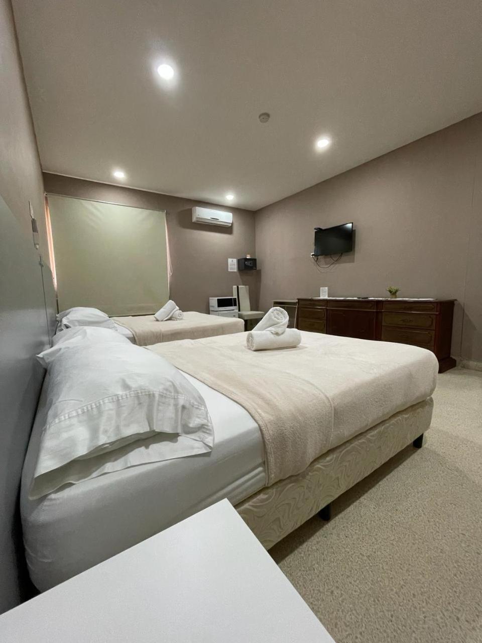Hostal El Prado Панама Сити Екстериор снимка