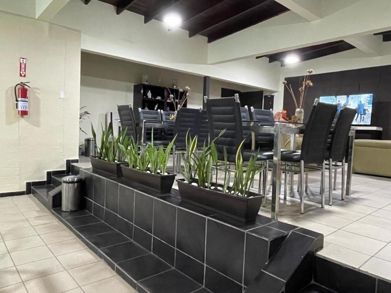 Hostal El Prado Панама Сити Екстериор снимка