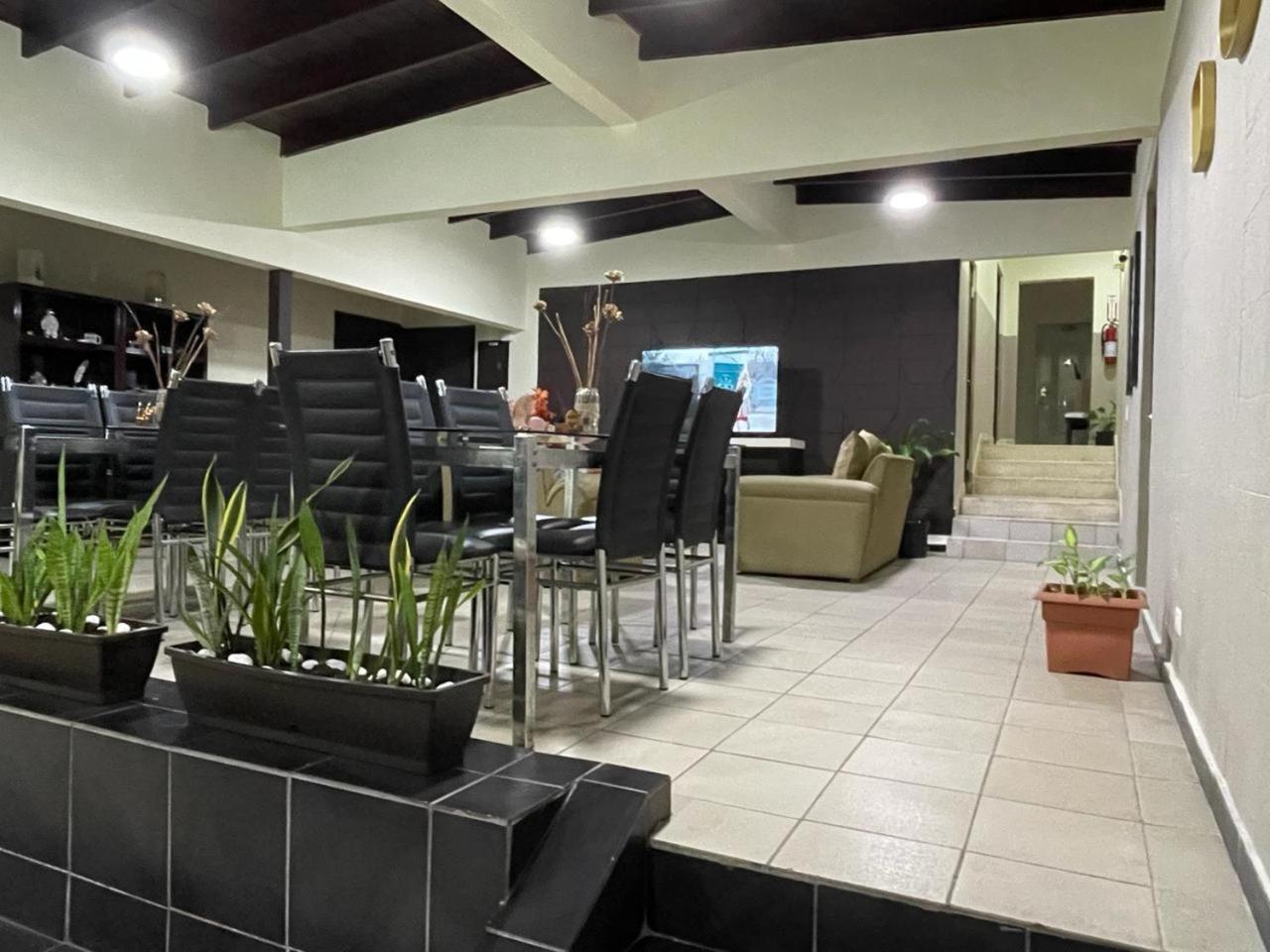 Hostal El Prado Панама Сити Екстериор снимка